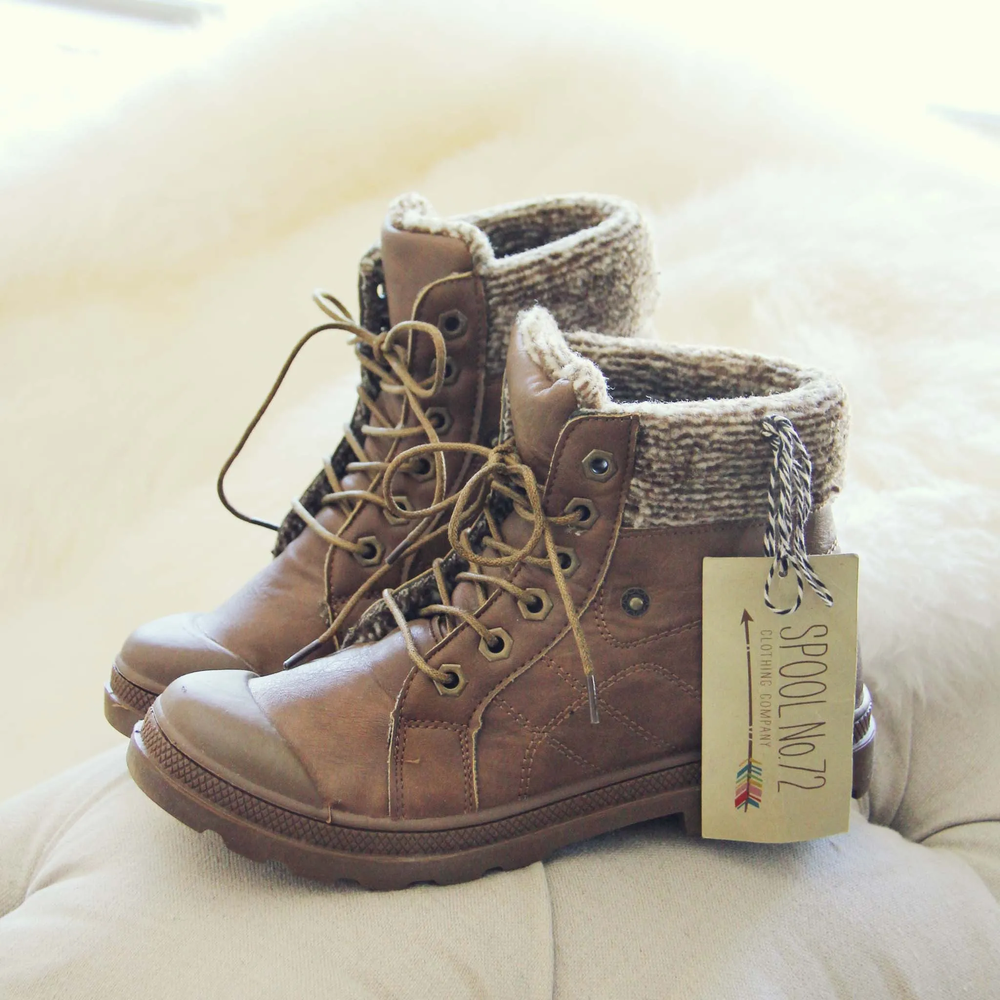 Cedar Hiker Booties