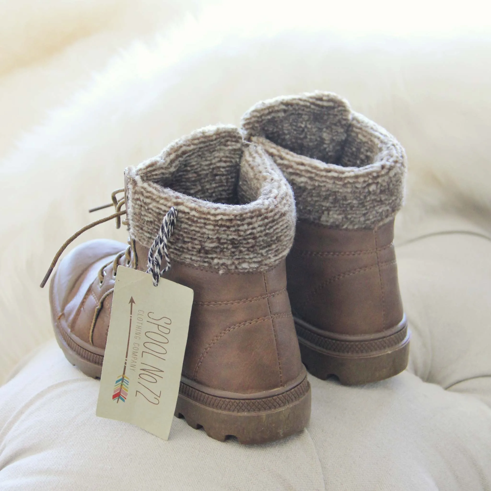Cedar Hiker Booties